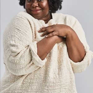 Jamie + the Jones THE MID-WEIGHT T SWEATER